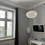 아파트 Perfect Place To In City Center 28m2 W1 *